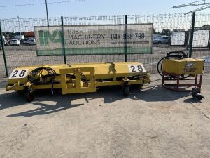 UNRESERVED 12FT Hydraulic Sweeper On 3 Point Linkage