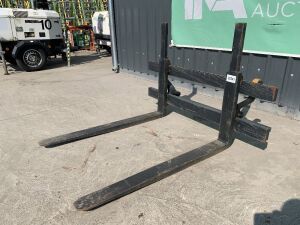 UNRESERVED ALO Pallet Forks