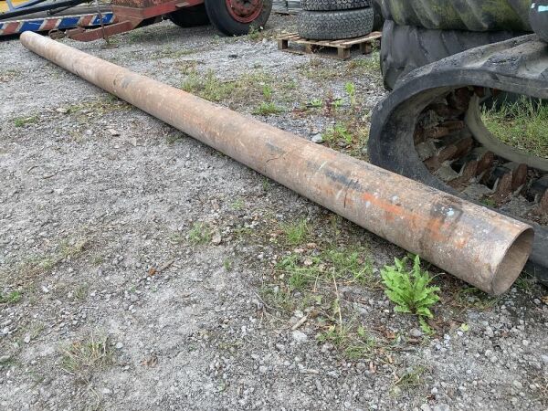 1x Large Steel Pipe