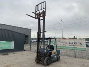 UNRESERVED 2003 Komatsu 2.5T Diesel Forklift