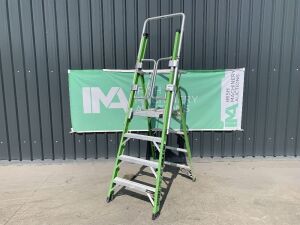 UNRESERVED Little Giant 2.6M 3 Rung Platform Ladder