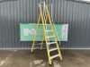 UNRESERVED Clow 1.68M 5 Rung Fibreglass Platform Ladder - 3