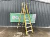 UNRESERVED Clow 1.68M 5 Rung Fibreglass Platform Ladder - 3