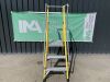 UNRESERVED Clow 2 Rung 0.85M Platform Ladder - 2