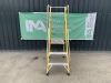 UNRESERVED Clow 2 Rung 0.85M Platform Ladder - 2