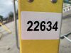UNRESERVED Clow 1.39M 4 Rung Fibreglass Platform Ladder - 4