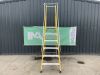 Clow 1.68M 5 Rung Fibreglass Platform Ladder - 2