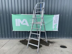 Aluminium Podium Ladder