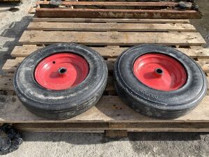 UNRESERVED 2x Wheels