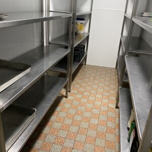 Walk-in Fridge (Highly integrated) Metal Shelves inside only