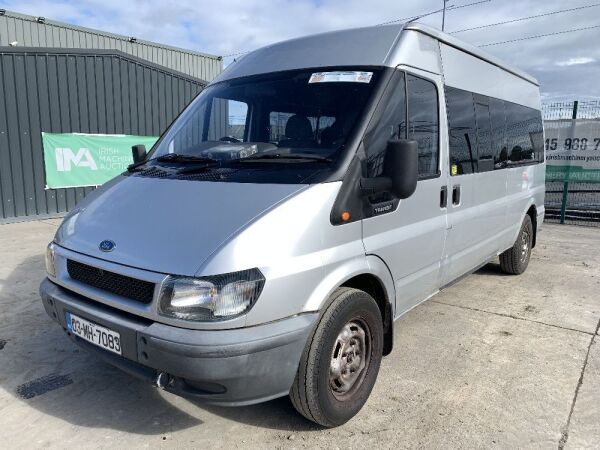 UNRESERVED 2003 Ford Transit 2.4 14 Seater Minibus