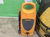 UNRESERVED Karcher Power Washer & Halfords Power Washer - 2