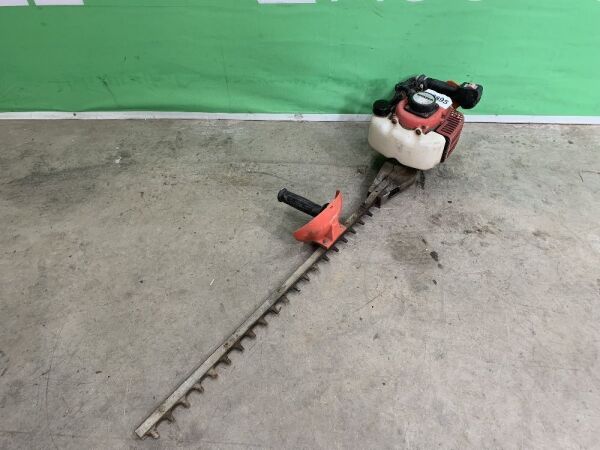 UNRESERVED Warrior SL750 Petrol Hedge Clippers