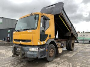 UNRESERVED 1999 Reanult Premium 210.18 4x2 Tipper