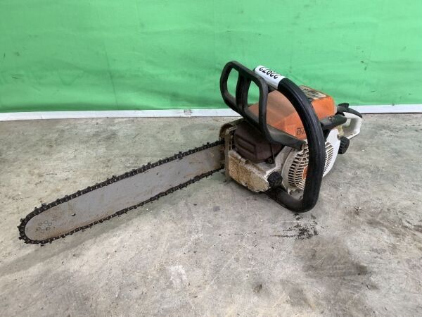 UNRESERVED 1998 Stihl 024 Petrol Chainsaw