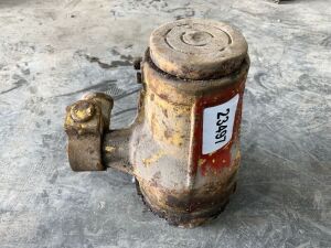 UNRESERVED Homatro 50T Mechanical Jack