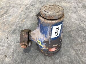 UNRESERVED Homatro 50T Mechanical Jack