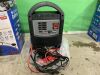 UNRESERVED 12/24V 12AMP Automatic Battery Charger - 2