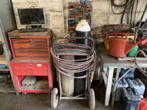 Gas Bottle Trolley, Hoses & Cutting Gear