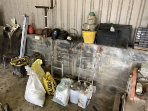 Job Lot to Include: 3x Sack Trucks, Bench Vice, Extension Leads, Vacuum, Stanley Tool Box & Contents, Chair, Lawnmower Bag, Selection of Welding Masks, Hosing, Buckets & More