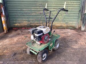 2005 Honda Petrol Turf Cutter