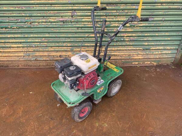 2005 Midland Power 300 Petrol Pedestrian Turf Cutter