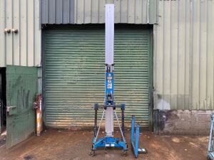 2006 Genie SLA-10 Material Lift