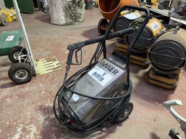 Maer Atom Power Washer c/w Hose & Lance