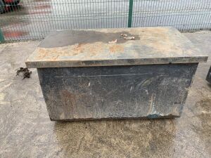 Van/Truck Storage Box c/w Chisels