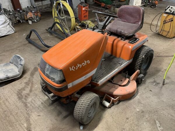 1996 Kubota T1600H Petrol Ride On Mower