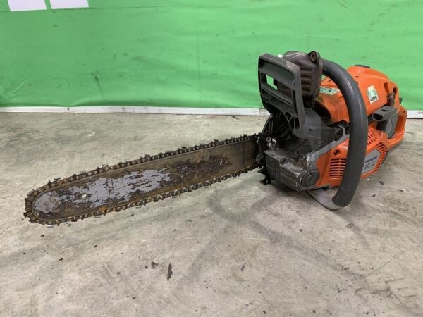 UNRESERVED Husqvarna 560XP Petrol Chainsaw