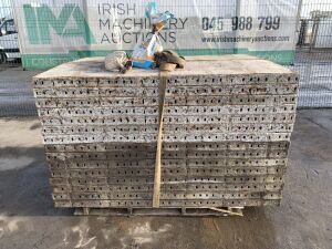 UNRESERVED 30x 6x2 Shuttering Pans