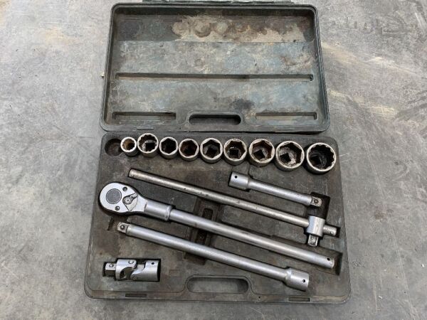 UNRESERVED Bruder 3/4" Socket Set