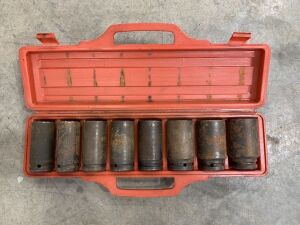 3/4" Socket Set In Red Case