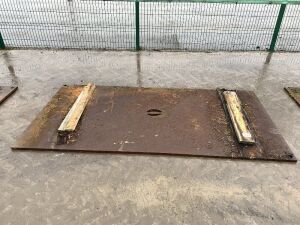 UNRESERVED 25mm Road Plate c/w Lifting Eyes - 1260mm x 2500mm