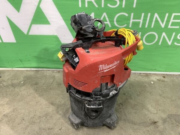 Milwaukee 110v Industrial Vacuum