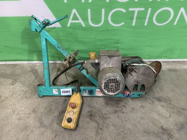 UNRESERVED Imer ET2000 Electric Winch