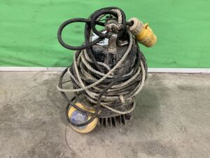 UNRESERVED Stream 2" 110v Submersible Pump