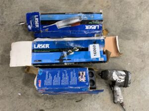 UNRESERVED Misc Lot To Contain: Grease Gun, Impact Gun, Ar Tool Holder & 12v Impact Gun