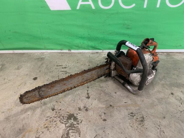 UNRESERVED Orange Petrol Chainsaw