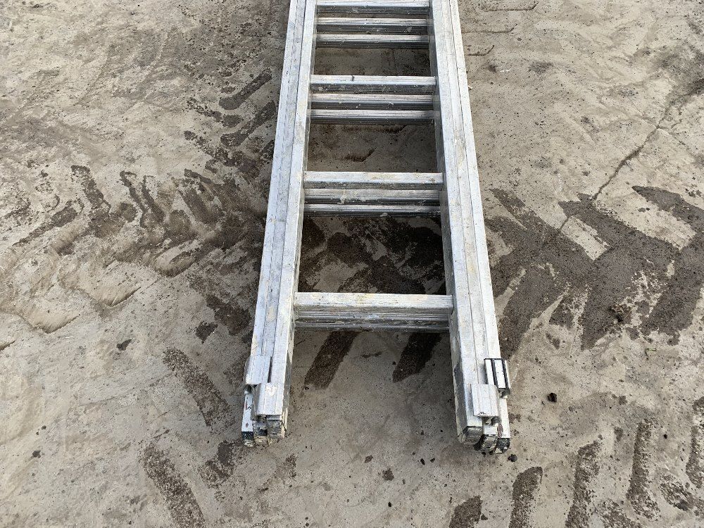 UNRESERVED Youngman Aluminium Three Stage Ladder | ONLINE TIMED AUCTION ...