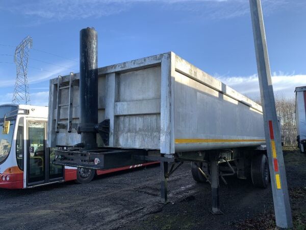 2000 Montracon Tri Axle 38T Tipper Trailer -